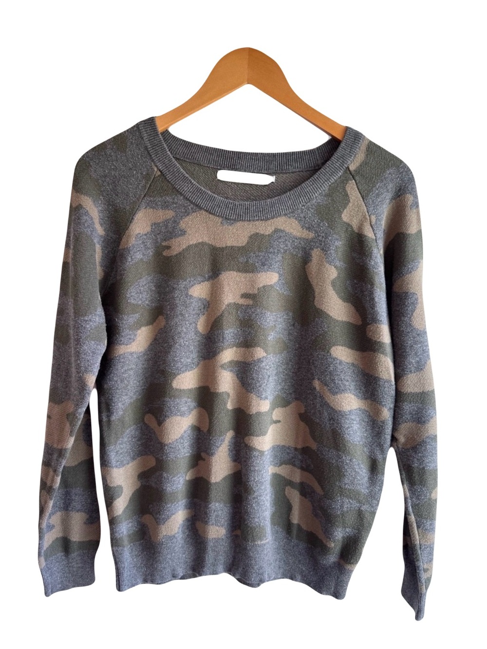 Stiches & Stripes Camo Crewneck Sweater - Gray & Olive/Tan M